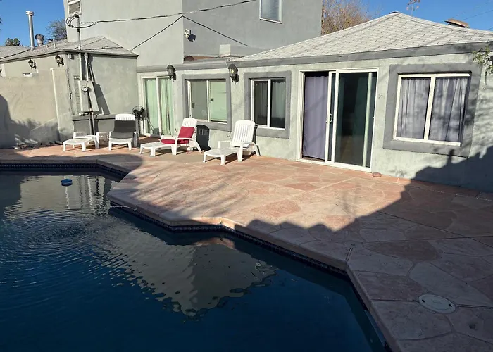 Gasthof Diamond Full Kitchen Swimming Pool Private Gated Yard Arts Roosevelt Row Asu Convention Ctr Stadiums Airport Downtown Phx